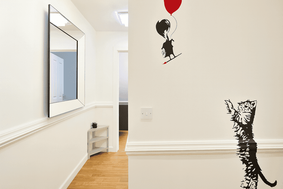 White Tulip Central 3 bedroom Duplex Loft5